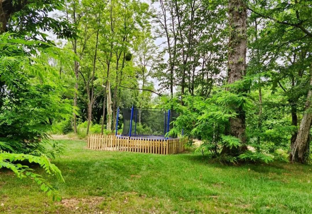 Gites Du Domaine De La Gauderie Sanilhac  Экстерьер фото